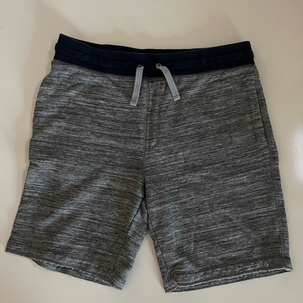 Men’s Gap Drawstring Shorts. Medium. - image 1